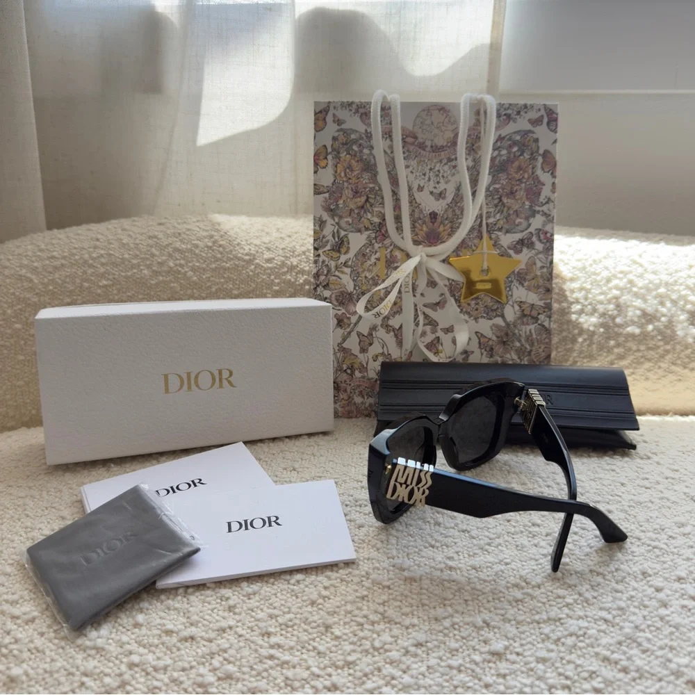 Christian Dior Miss Dior Black Sunglasses | MissDior S21